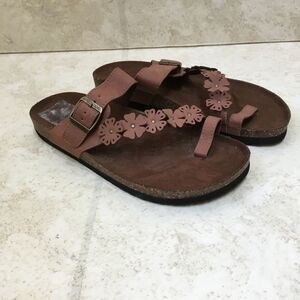NEW WITHOUT TAGS CLIFFS BY WHITE‎ MOUNTAIN CORA LEE SANDALS IN BROWN